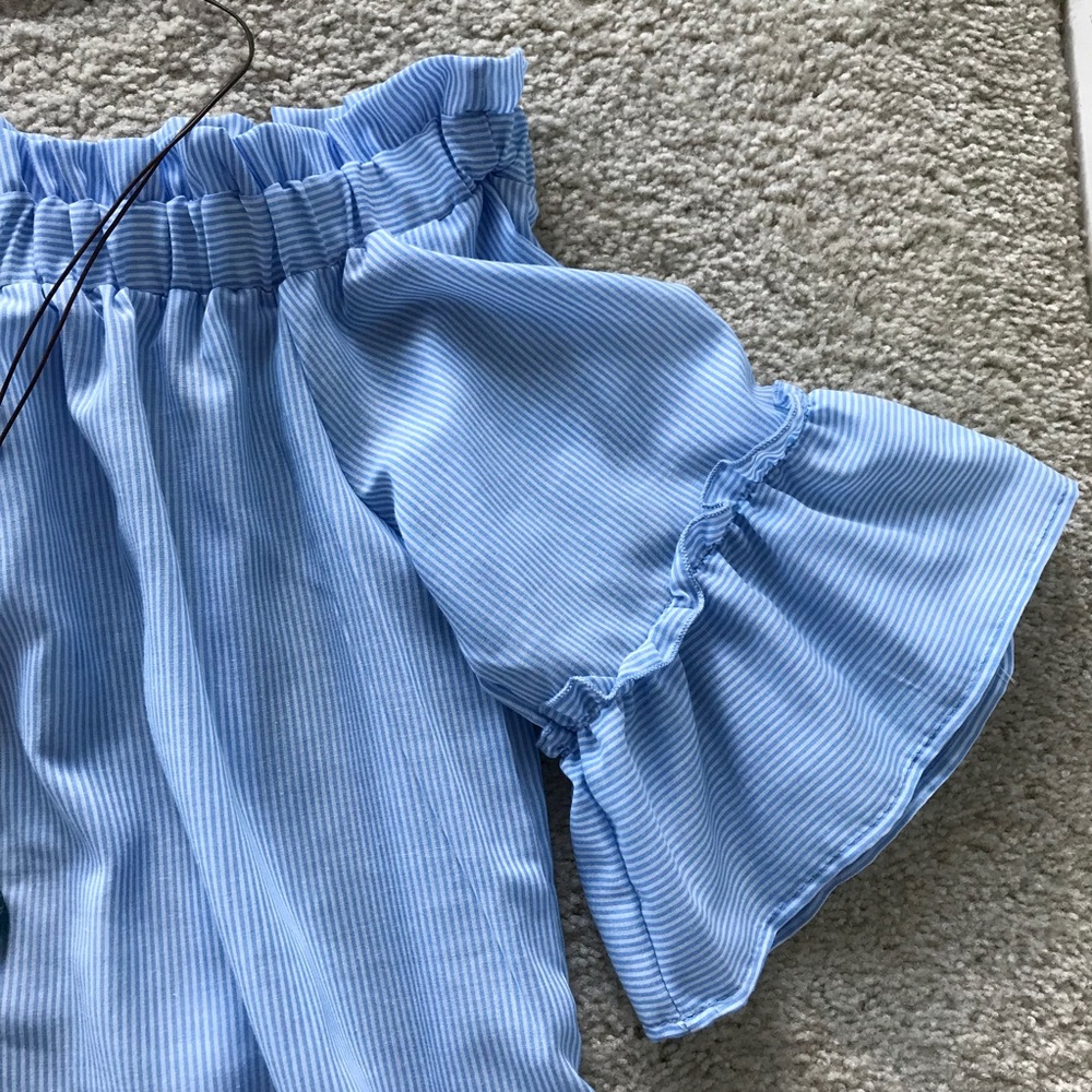 🌻1 LARGE🌻Poplin Off the Shoulder Top - Picture 5 of 8